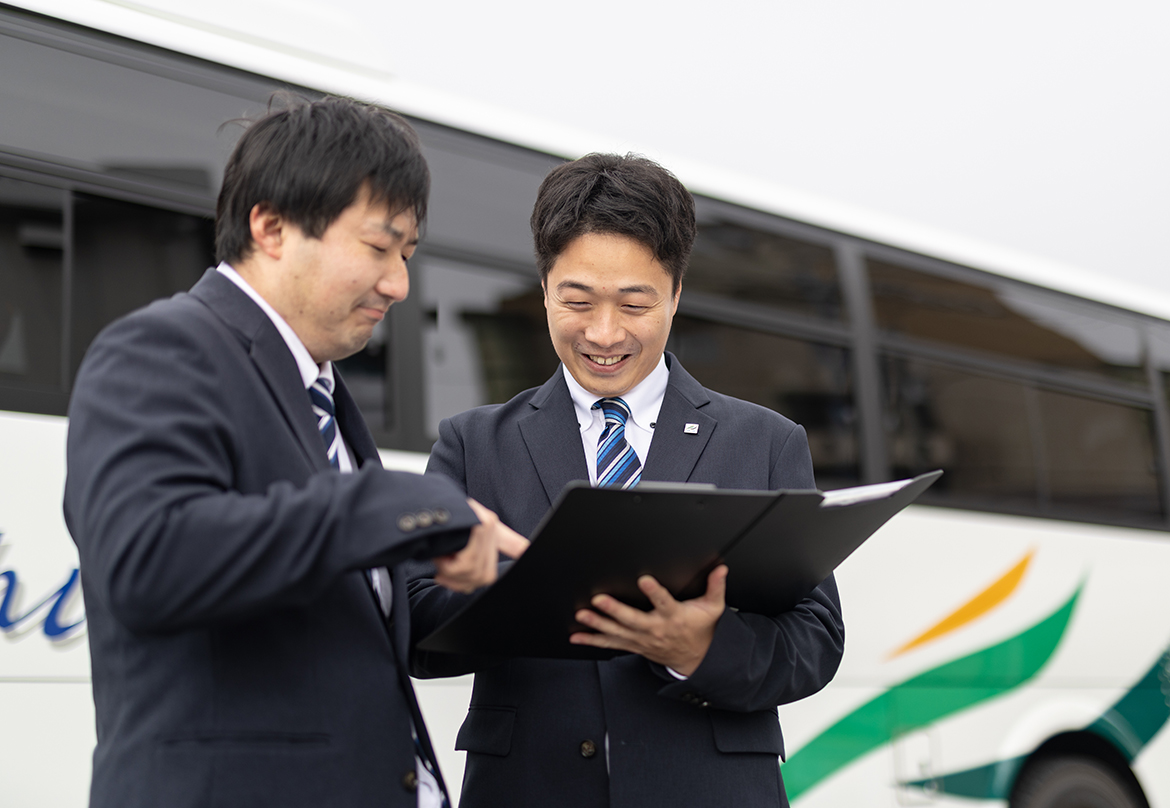 初任者研修から合同の安全研修など、<br />
安心・安全な運転をサポート！